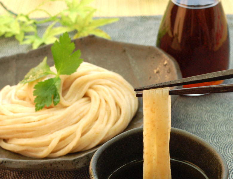 包丁切り必須の讃岐うどんでほぼ限界の細切麺＠亀城庵 | 讃岐うどん通販の亀城庵スタッフブログ