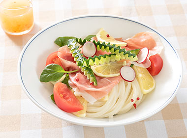 瀬戸内レモンサラダうどん