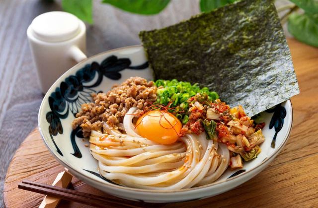 ピリッと旨辛な冷やし坦々うどん